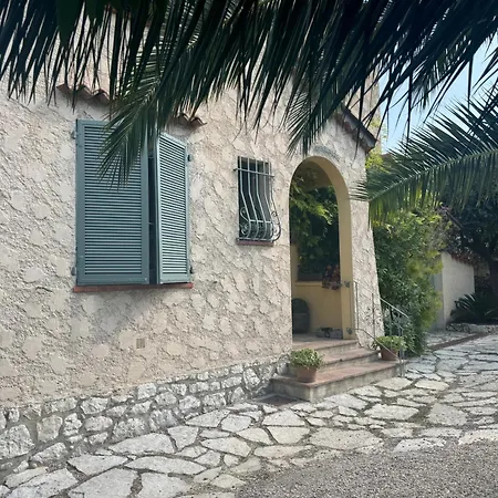Lou Carou - Vue Et Baie De Cagnes-sur-Mer