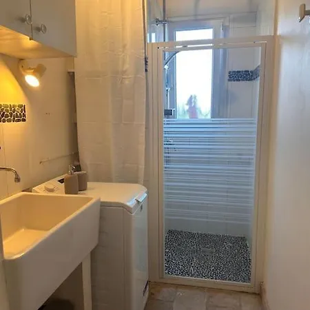 Lou Carou - Vue Et Baie De Villa *