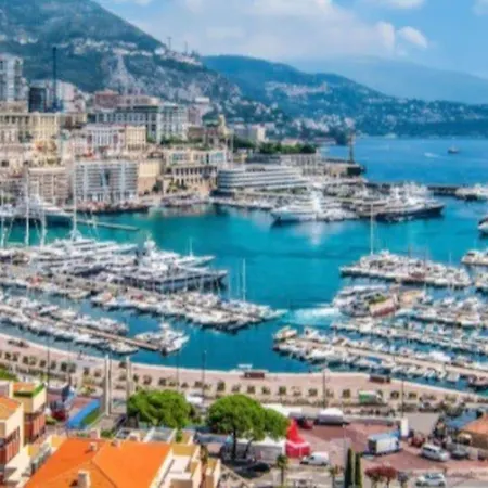 Lou Carou - Vue Et Baie De Cagnes-sur-Mer