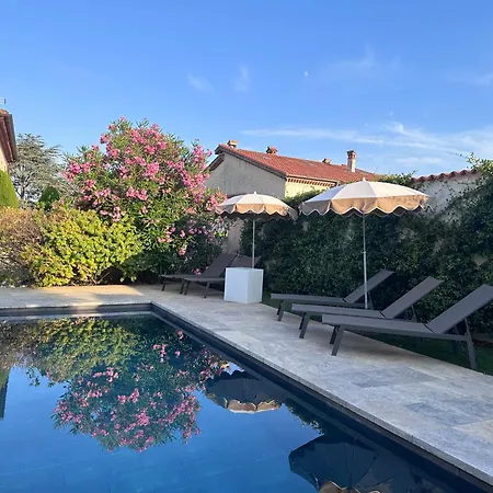 Lou Carou - Vue Et Baie De * Cagnes-sur-Mer