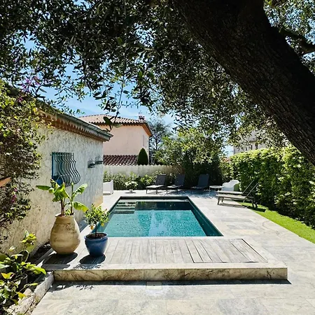 Villa Lou Carou - Vue Et Baie De *